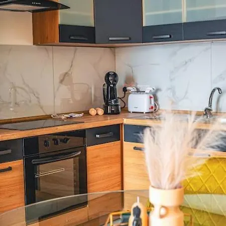 Stylish Seafront Spinola Apartman San Ġiljan