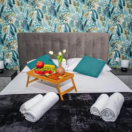 Stylish Seafront Spinola *